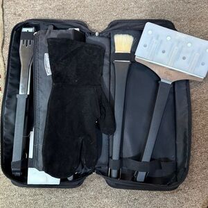 1 Pampered Chef 6 Piece BBQ Tool Set with Case